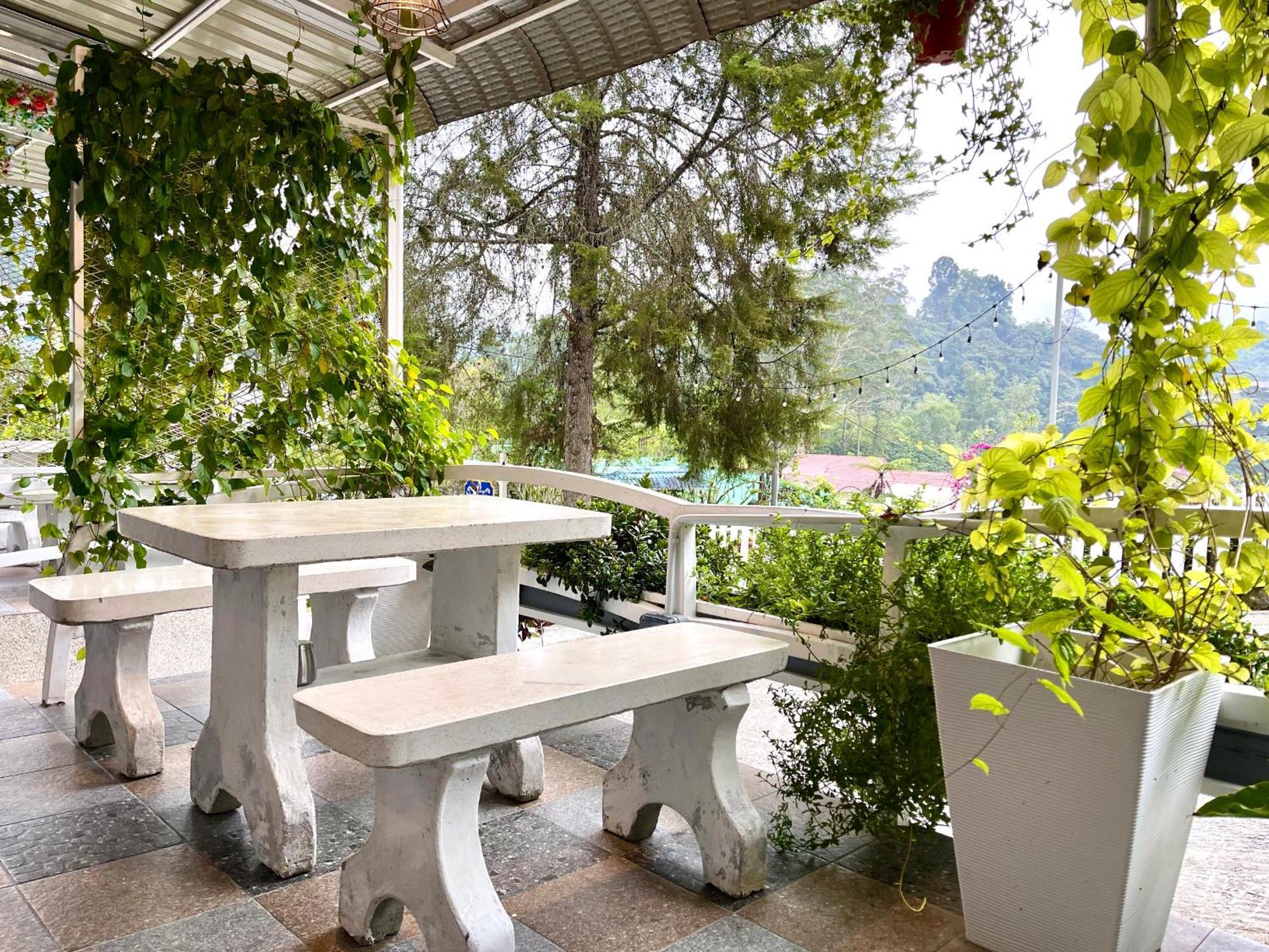 Blue Cabins By Pfordten Cottage Cameron Highlands Buitenkant foto